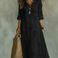 Stylish long-sleeved maxi dress